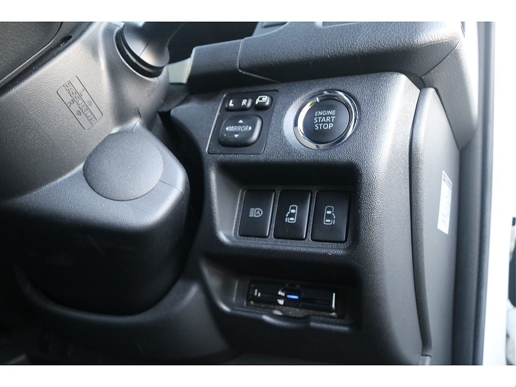トヨタ&nbsp;ハイエースバン&nbsp;5D2.0スーパーGLダークプライムⅡロング&nbsp;純正エアロ ベッドキット&nbsp;神奈川県の詳細画像&nbsp;その14