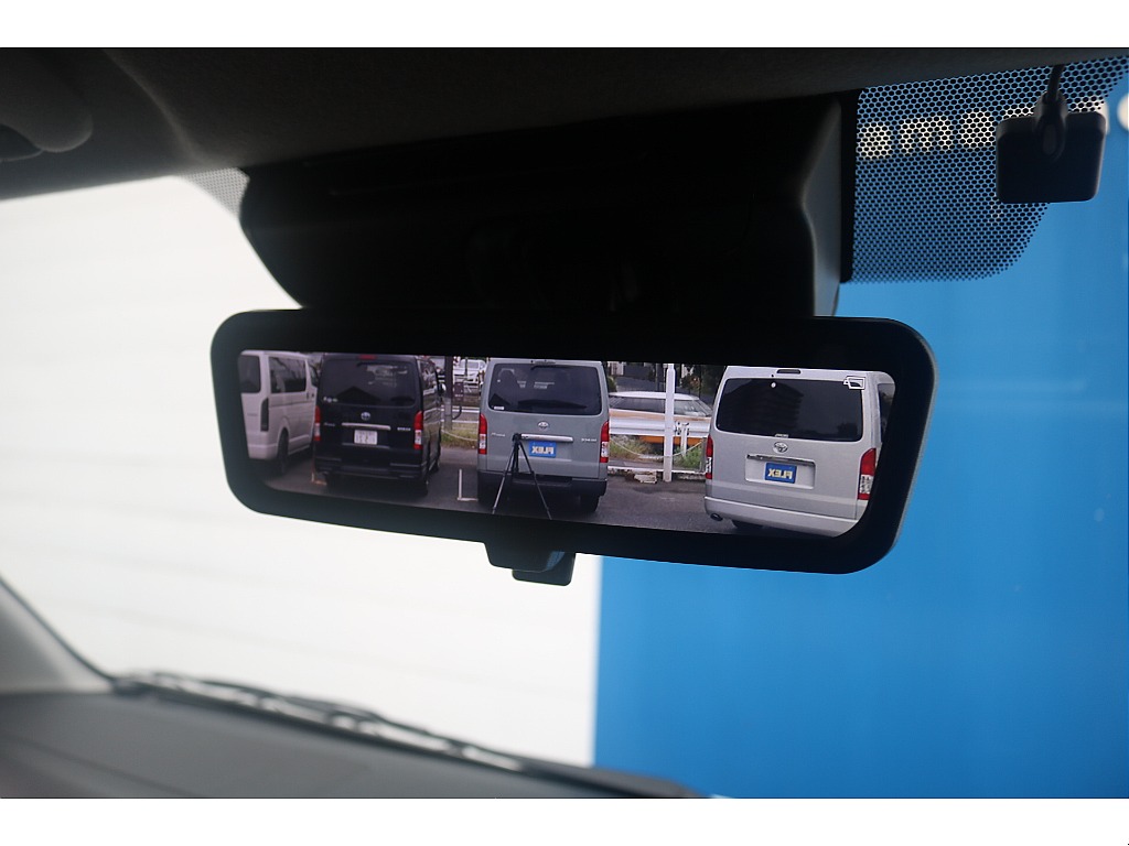 トヨタ&nbsp;ハイエース&nbsp;ワゴン2.7GLロング ミドルルーフ&nbsp;内装架装Ver1 18インチアルミ&nbsp;神奈川県の詳細画像&nbsp;その7