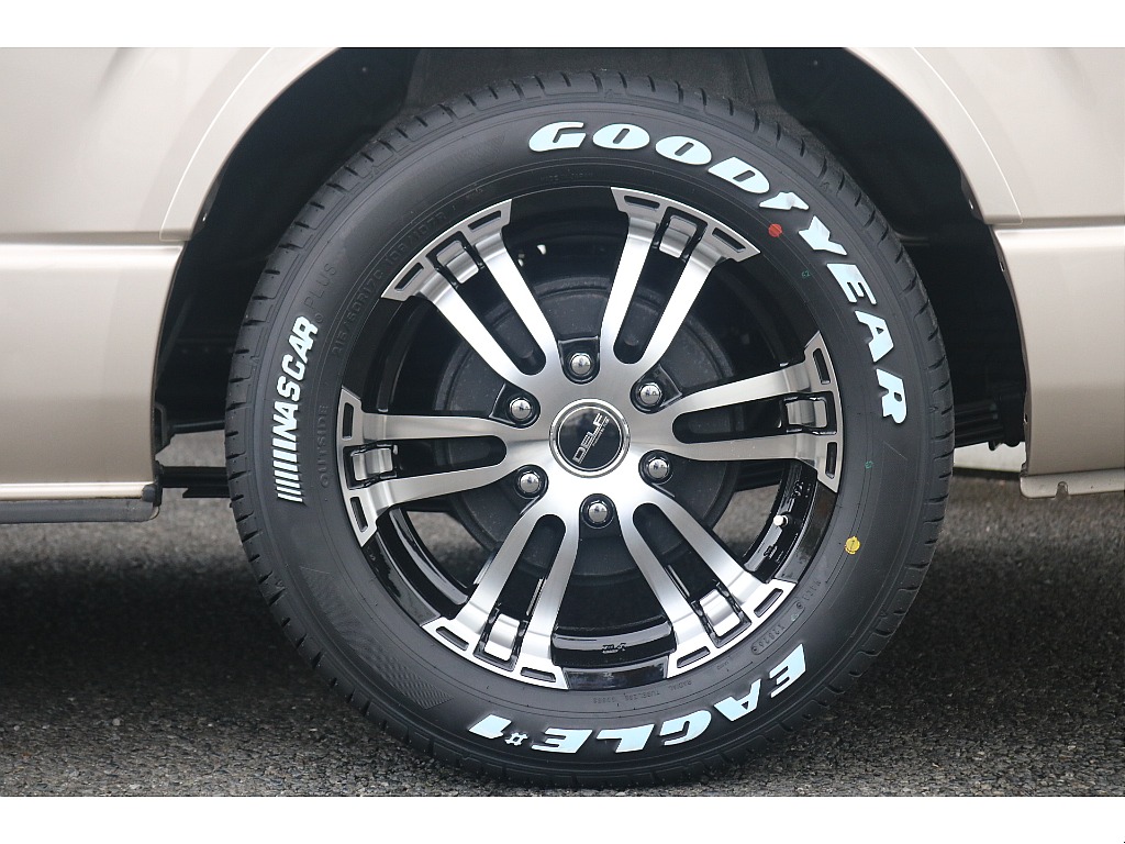 トヨタ&nbsp;ハイエース&nbsp;ワゴン2.7グランドキャビン 4WD&nbsp;ライトカスタム 17インチアルミ&nbsp;神奈川県の詳細画像&nbsp;その10
