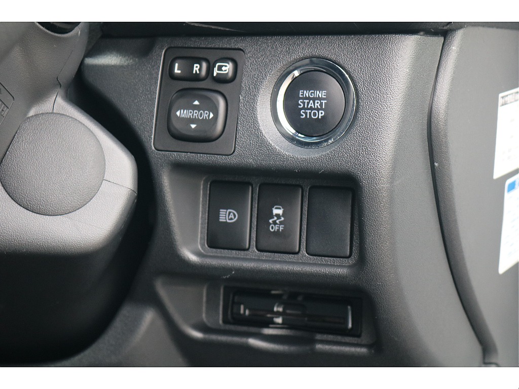 トヨタ&nbsp;ハイエースバン&nbsp;5D2.8DTスーパーGLダークプライムⅡL 4WD&nbsp;内装架装Ver4 エアロ&nbsp;神奈川県の詳細画像&nbsp;その15