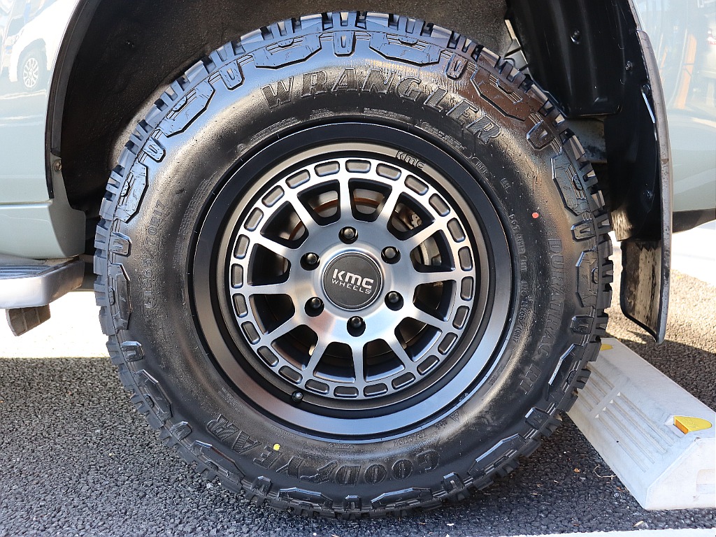 GOODYEAR　新品タイヤ（WRNGLER DURATRAC RT）装備済み！