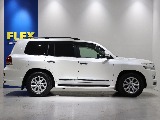 国内最大級のフルサイズSUV!