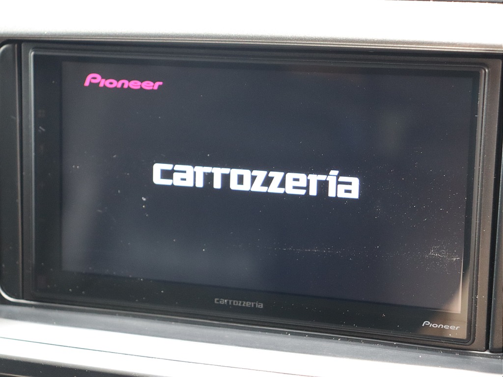 新品カロッツェリアディスプレイオーディオ装備済み！