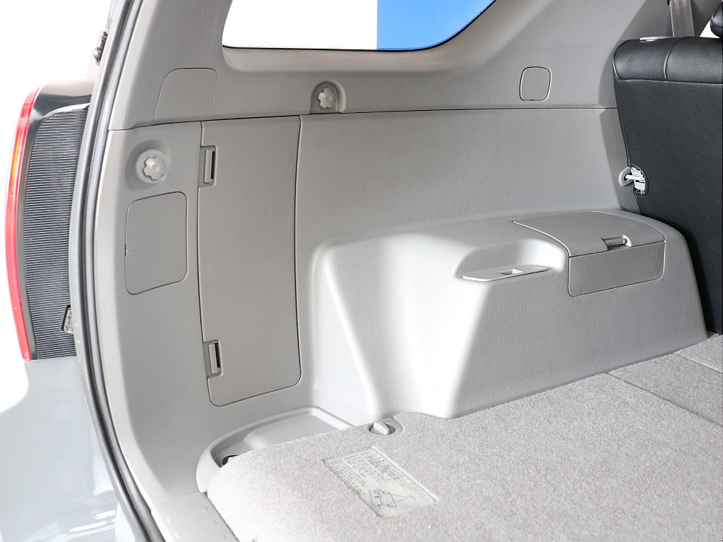 ラゲッジスペース左！