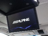 アルパインフリップダウンモニター装備済み！