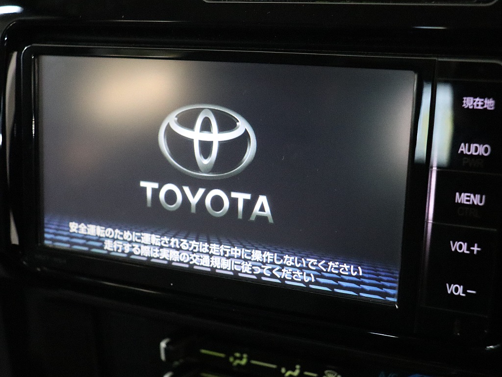 TOYOTA純正ナビ装備済み！