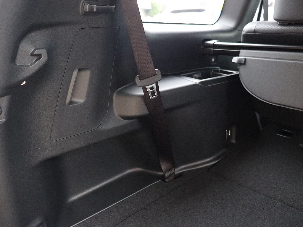 ラゲッジ内張り！