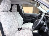 フカフカのシートは長時間の運転も疲れにくい仕様になっています◎！