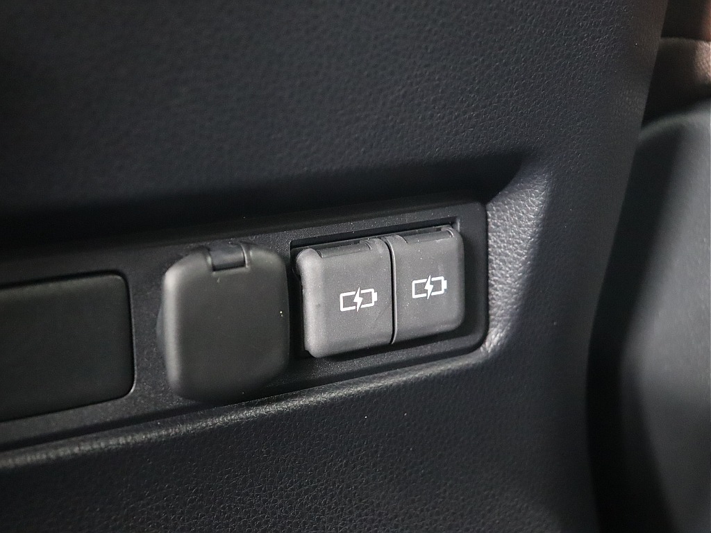 セカンドシートタイプCポート！