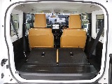 2列目を倒せば広々とした荷室をご利用いただけます！