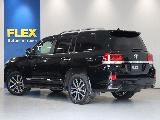 ガソリン8人乗り車両となっております！