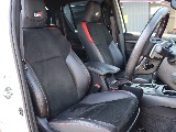 GR専用シート！運転席はパワーシートとなっております！