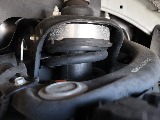 フロントリフトアップにてハイラックス特有の前下がり解消済み！