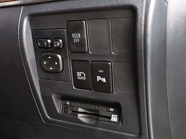 ビルトインETC車載器装備済み！