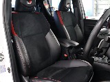GR専用シート！運転席はパワーシートとなっております！