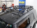 ルーフラック装備済み!大迫力ですね!