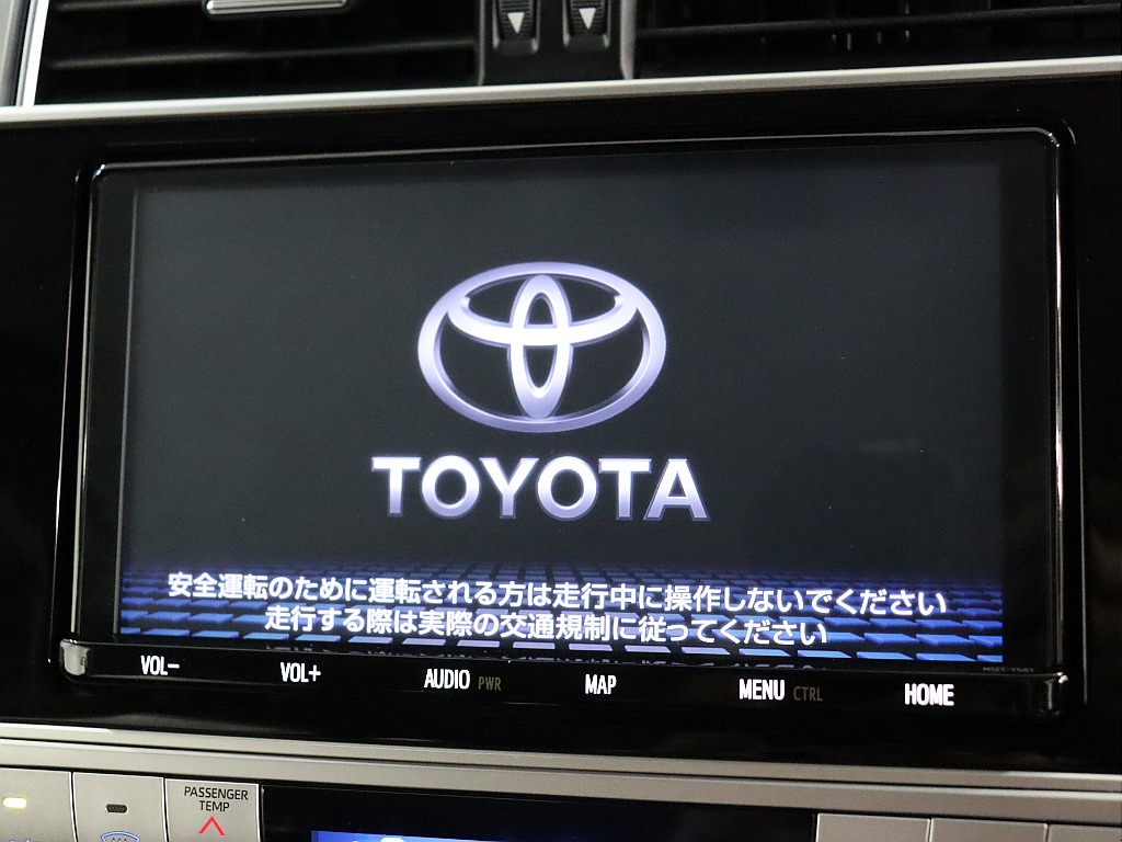 純正9インチナビ！