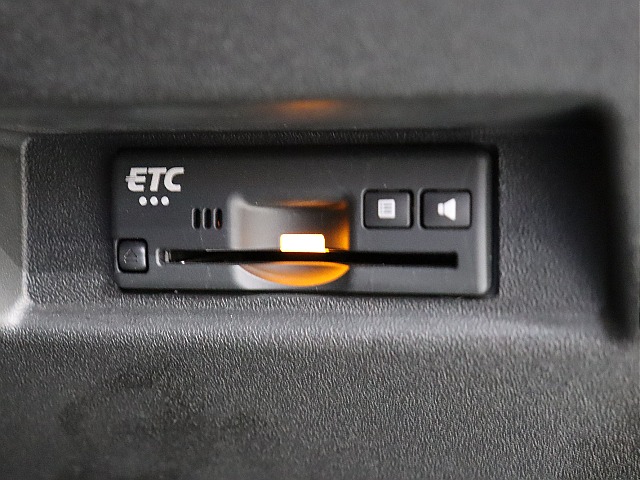 ビルトインETC車載器装備！