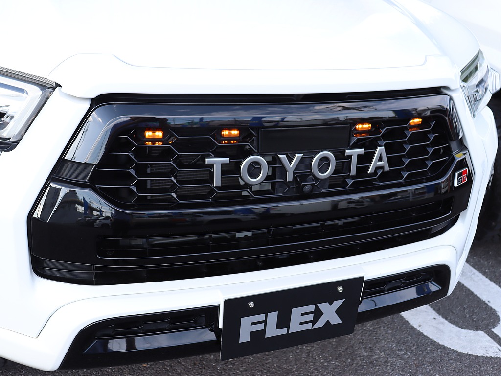GR専用グリルに新品グリルマーカーを装着！