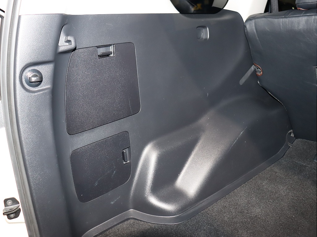 ラゲッジ内張り！