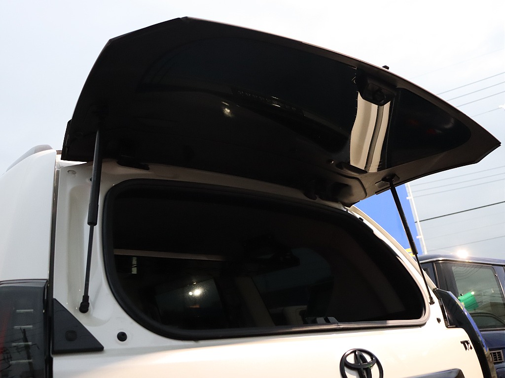 リアハッチガラス開閉可能！