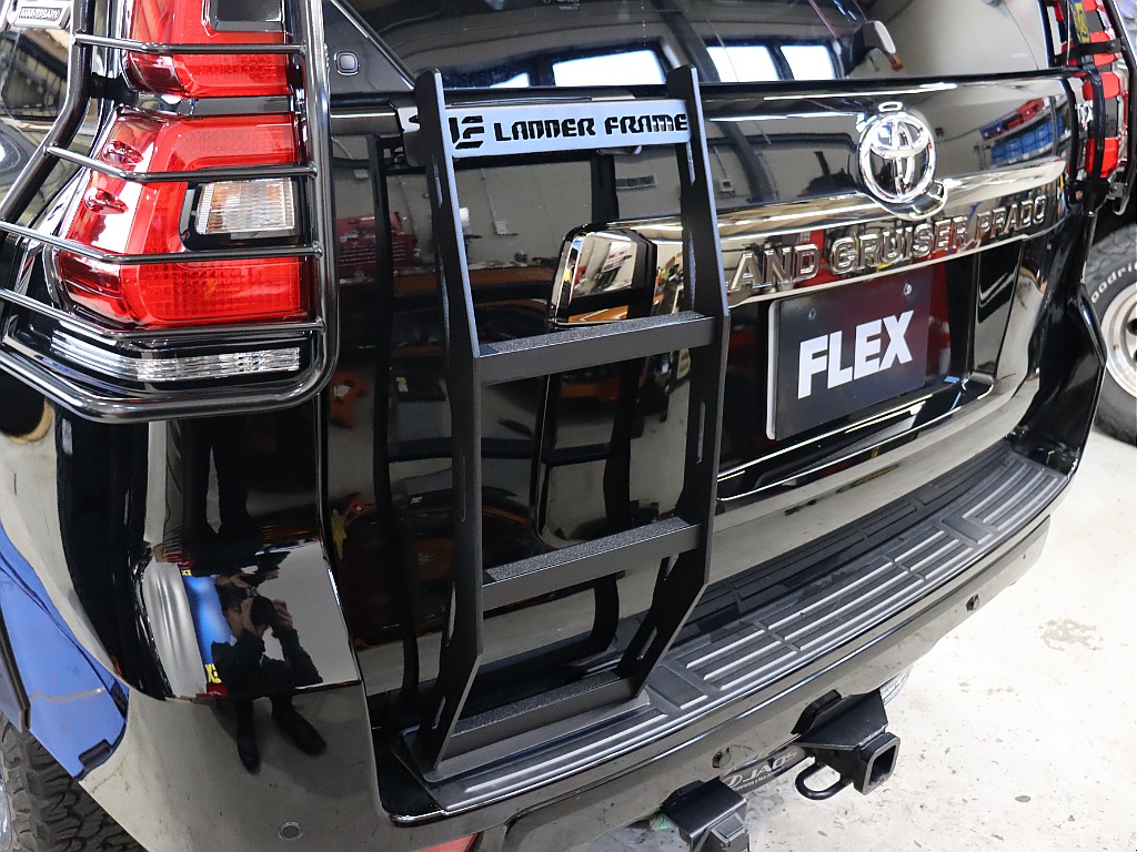 リアラダーも新品装着！