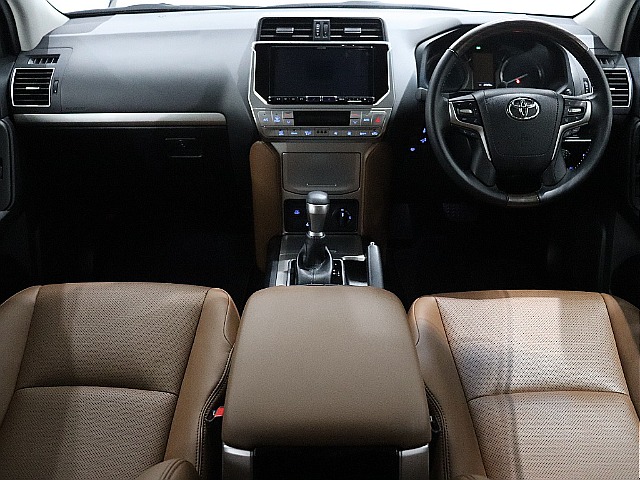 70th限定のサドルタン本革シート！高級感がありますね☆