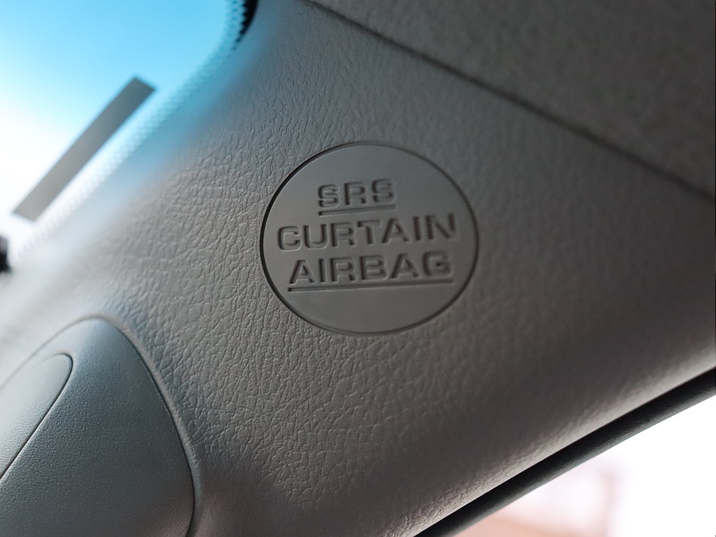 SRSカーテンエアバッグ！