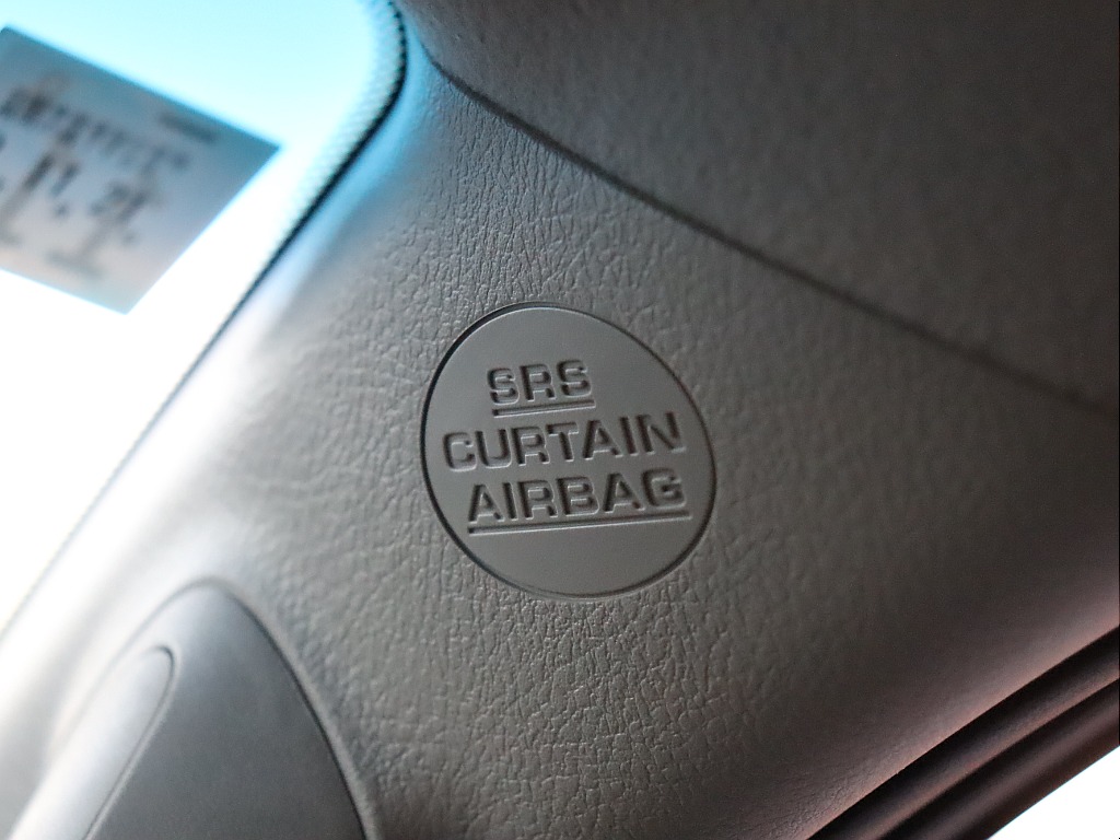 SRSカーテンエアバッグ！