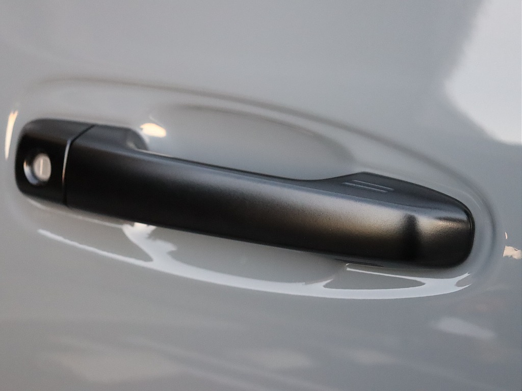 アウタードアハンドルマッドブラック！