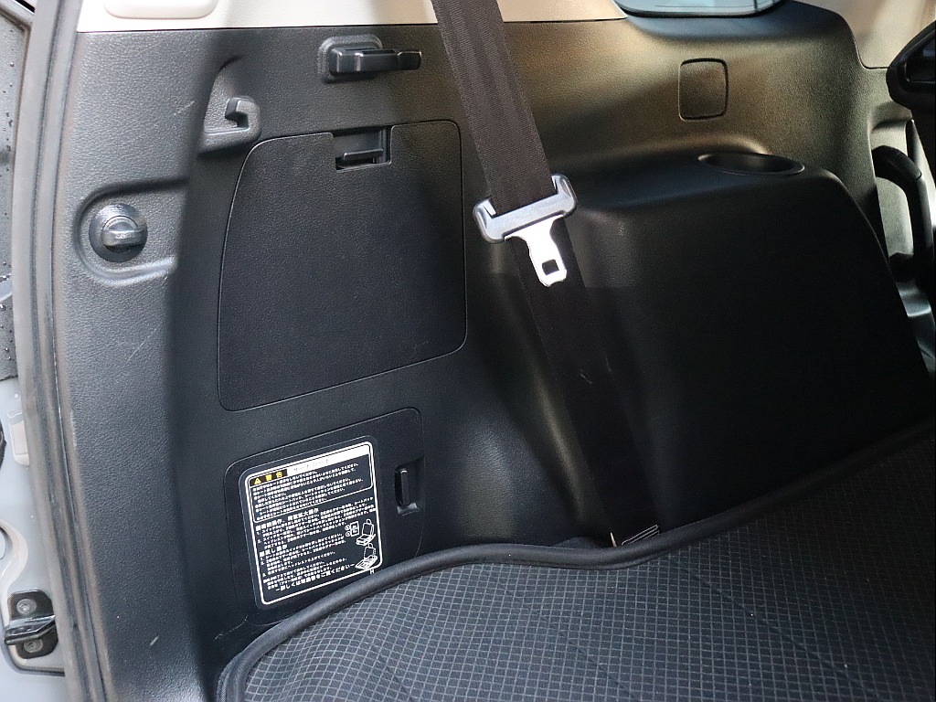 ラゲッジ内張り！