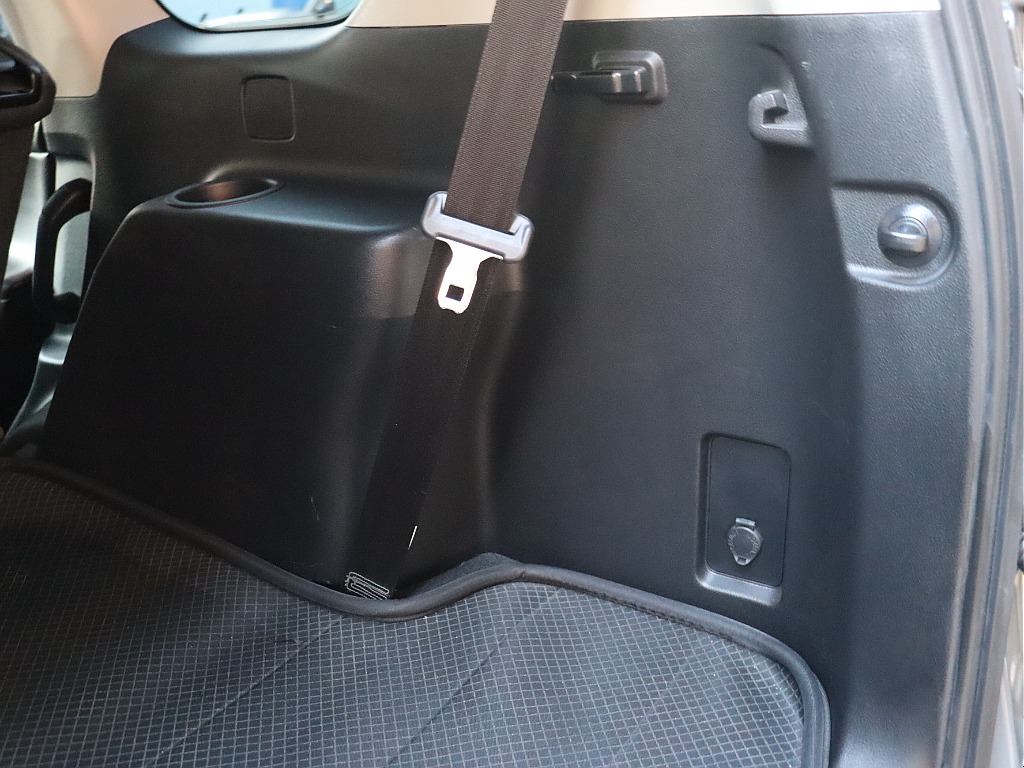 ラゲッジ内張り！