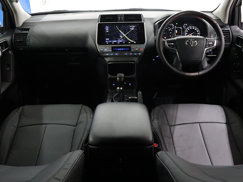 遊び心溢れるインパネ周り！