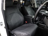 1列目シート！ブラックシートカバー装備！
