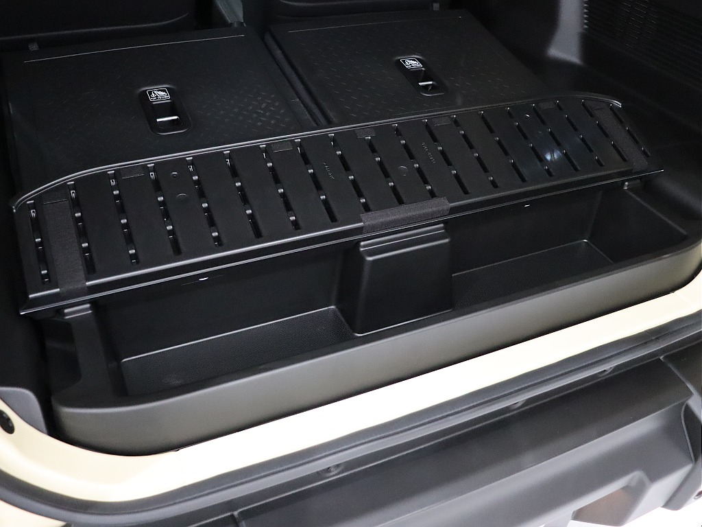 ラゲッジ収納！