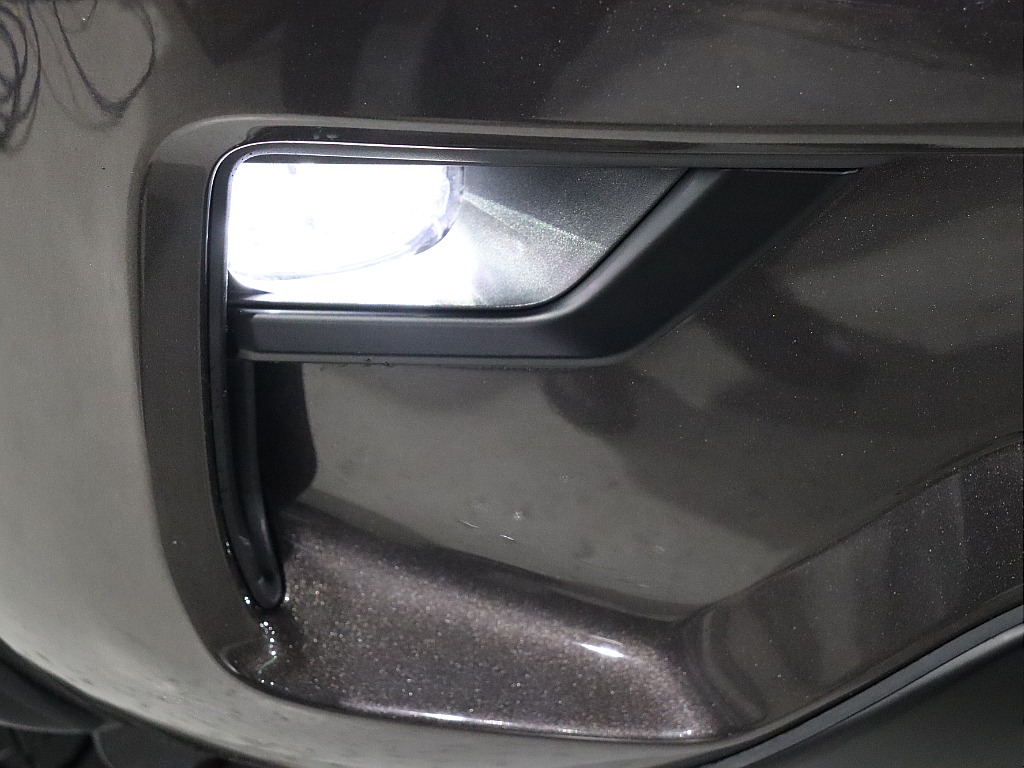 フロントフォグランプ！