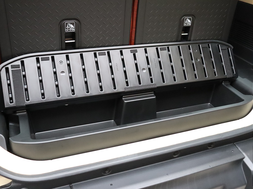 ラゲッジ収納！