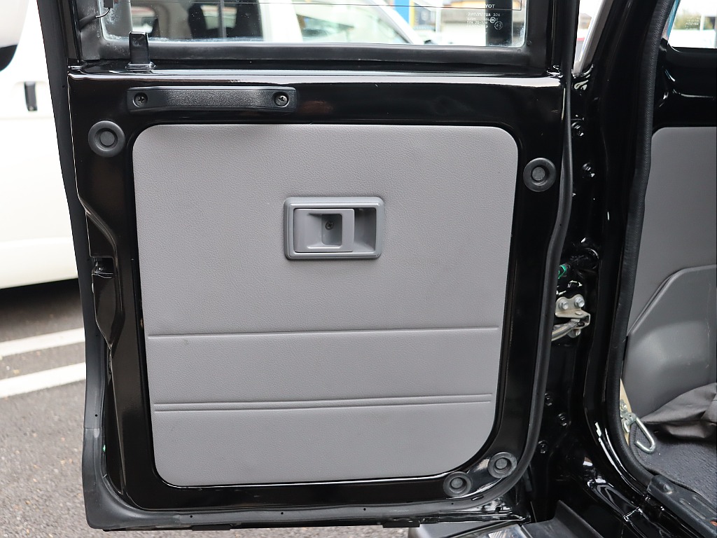 ドア内張の状態良好です！