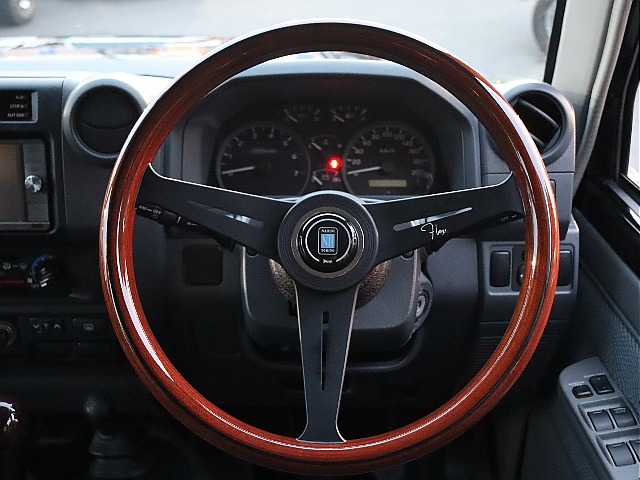 新品FLEXオリジナルNARDIクラシックウッドステアリング！