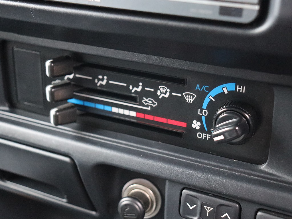 マニュアルエアコン！