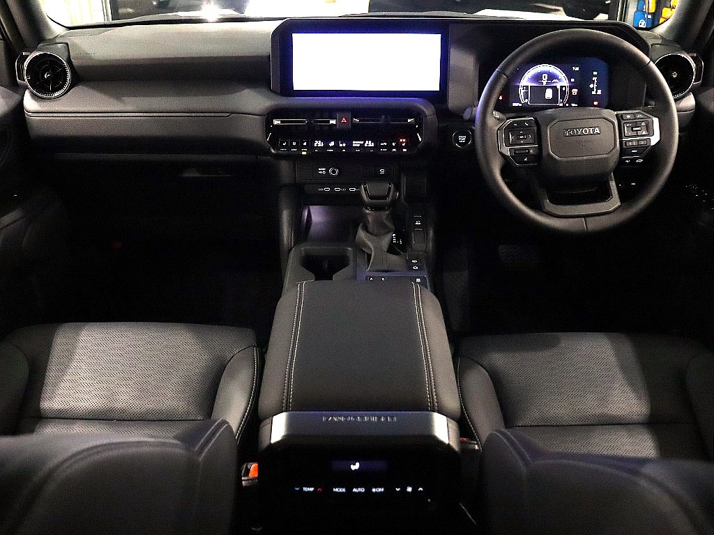 高級感あるインパネまわり！