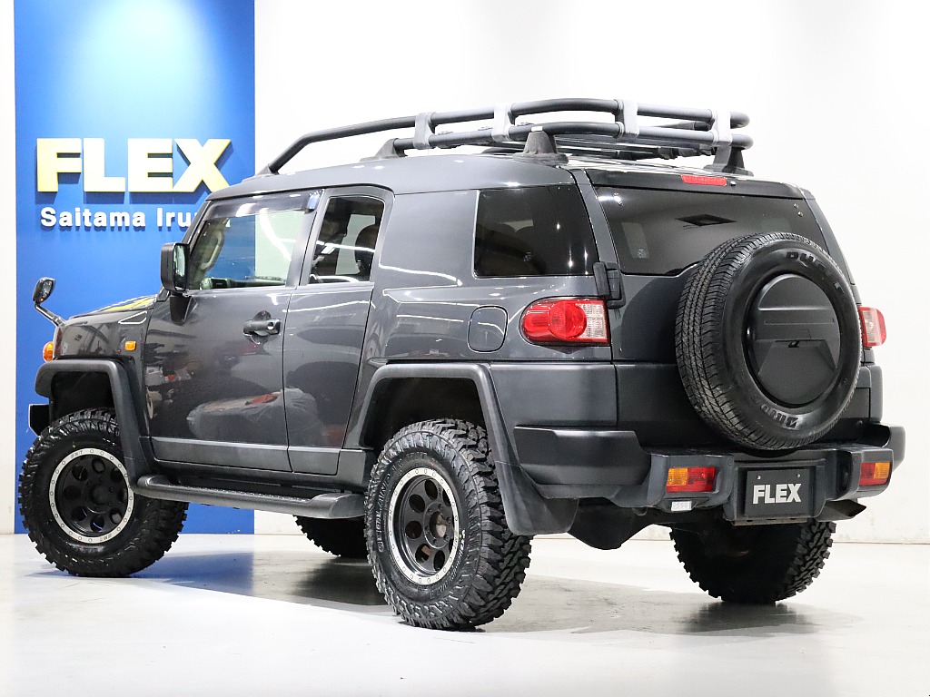 街乗りでもアウトドアでも映えること間違いなし！