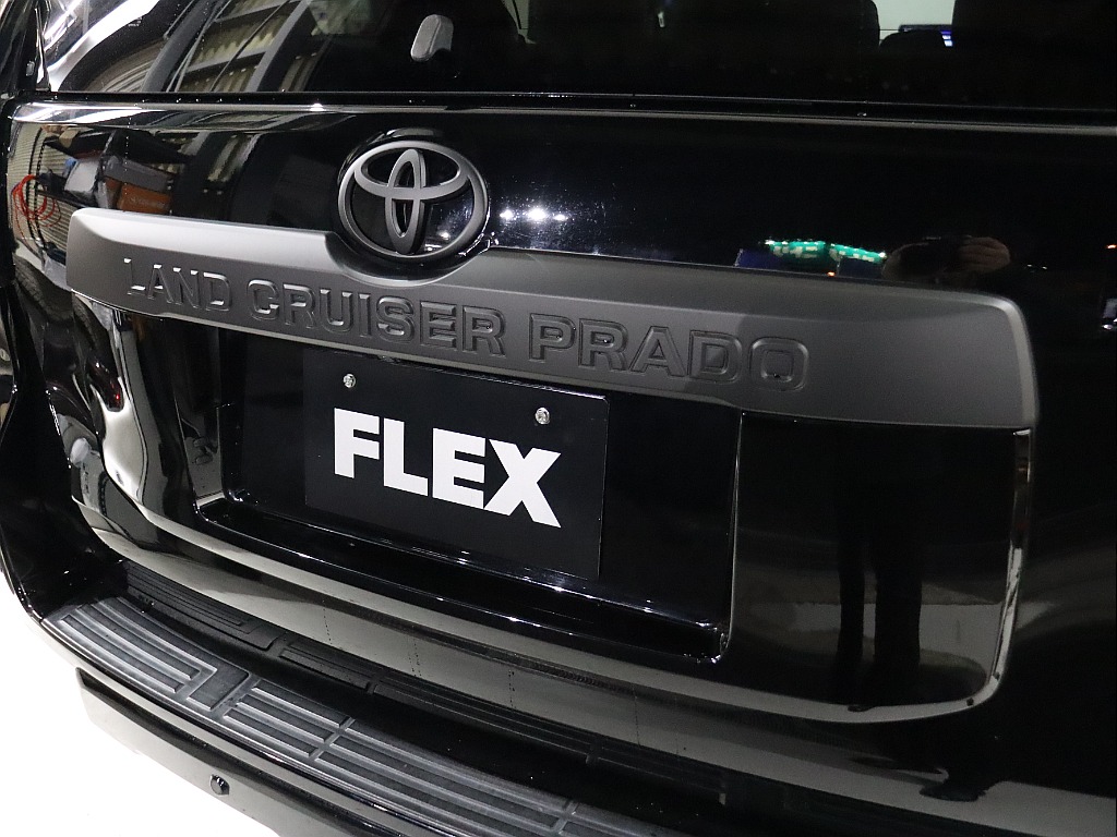 リアガーニッシュマッドブラック！