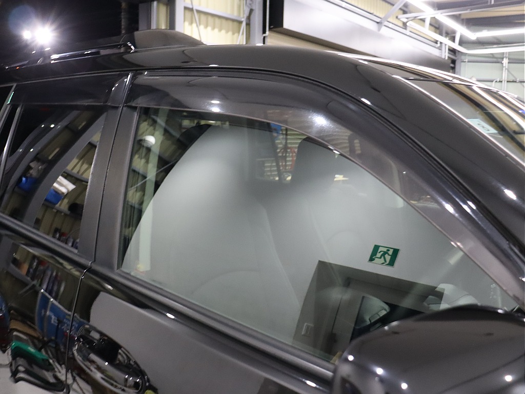 サイドバイザー！