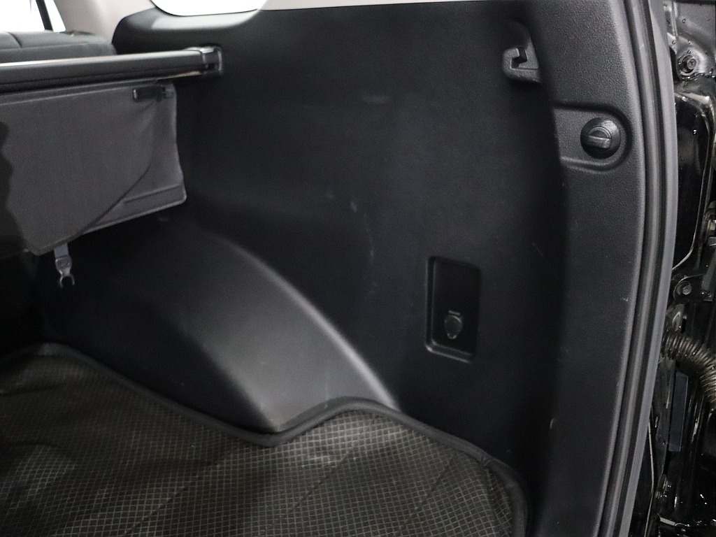 ラゲッジ内張り！