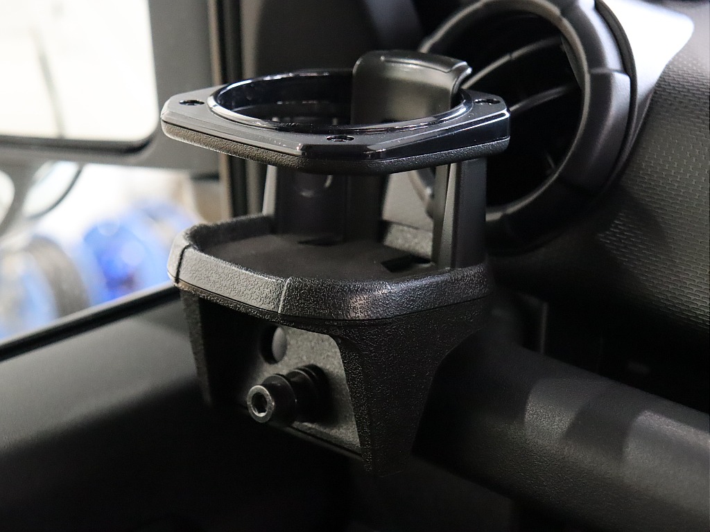 ドリンクホルダー増設！