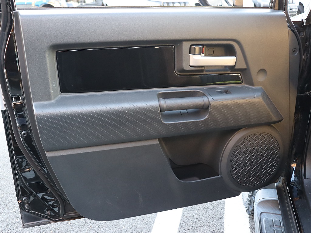 ドア内張の状態も良好です！