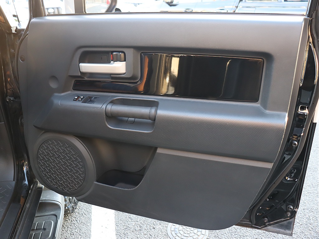 ドア内張の状態も良好です！