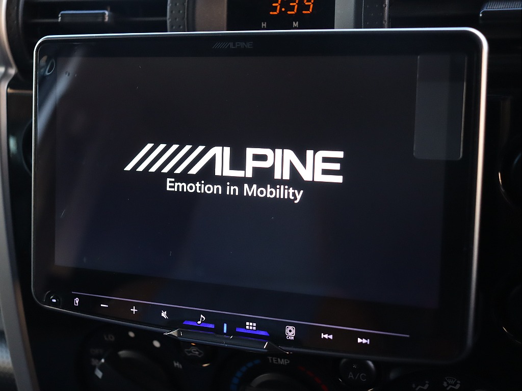 ALPINE製BIG-Xディスプレイオーディオ！