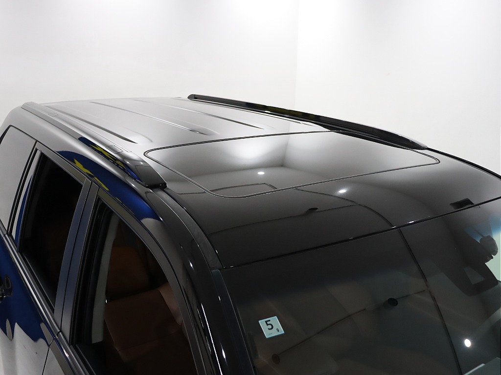 70th専用ルーフレール装備！